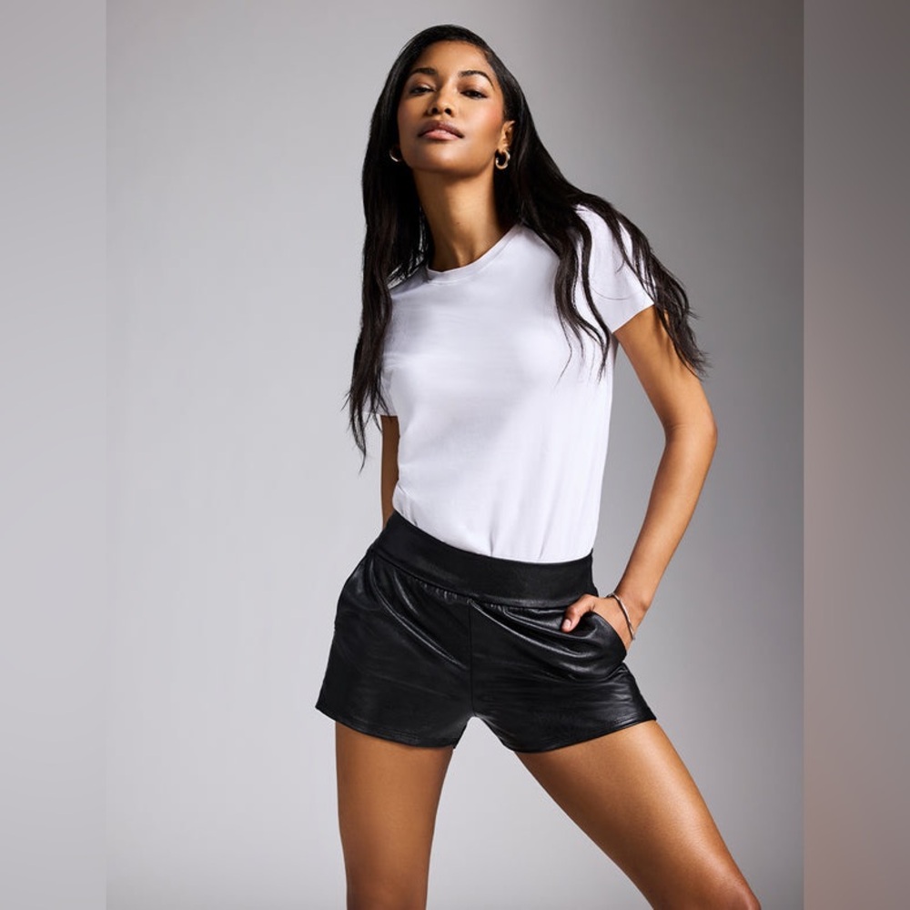 Commando Faux Leather Relaxed Short - Picture 2 of 11